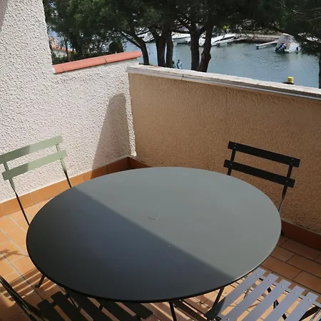 Les Capellans Port D'attache شقة